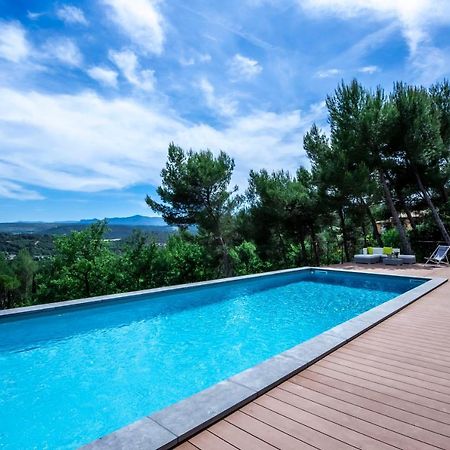Villa Lumineuse Avec Piscine Clim 1Ere Etage Vue Panoramique Sur Les Montagnes Sur Le Site De La Sainte-Victoire ル・トロネ エクステリア 写真