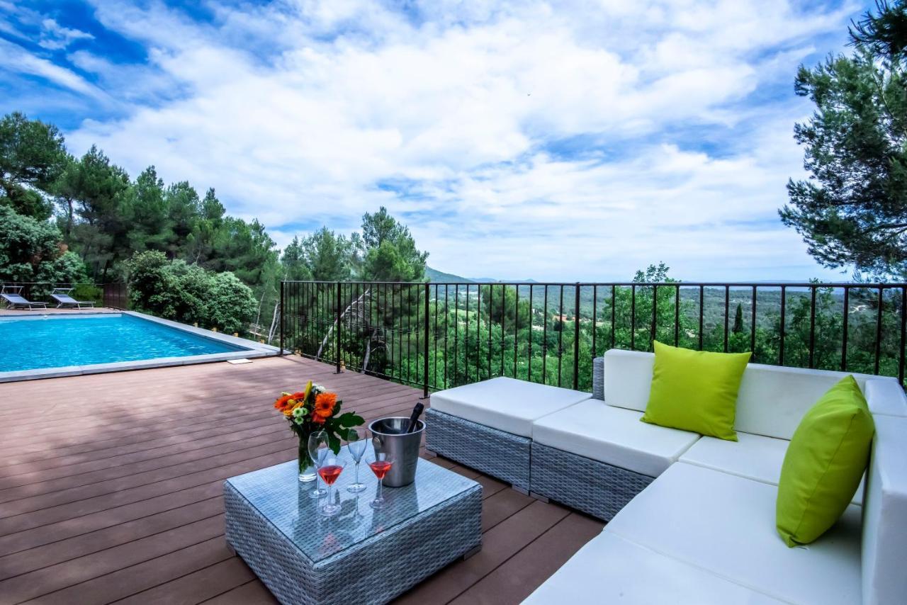 Villa Lumineuse Avec Piscine Clim 1Ere Etage Vue Panoramique Sur Les Montagnes Sur Le Site De La Sainte-Victoire ル・トロネ エクステリア 写真