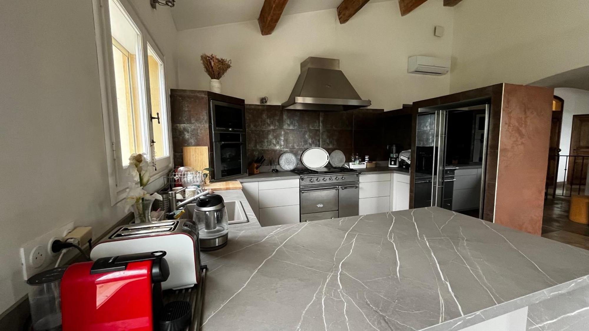 Villa Lumineuse Avec Piscine Clim 1Ere Etage Vue Panoramique Sur Les Montagnes Sur Le Site De La Sainte-Victoire ル・トロネ エクステリア 写真