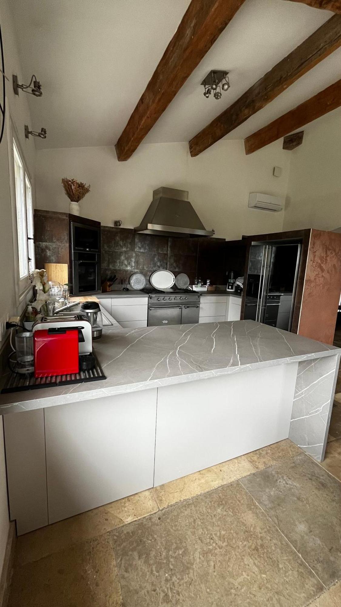 Villa Lumineuse Avec Piscine Clim 1Ere Etage Vue Panoramique Sur Les Montagnes Sur Le Site De La Sainte-Victoire ル・トロネ エクステリア 写真